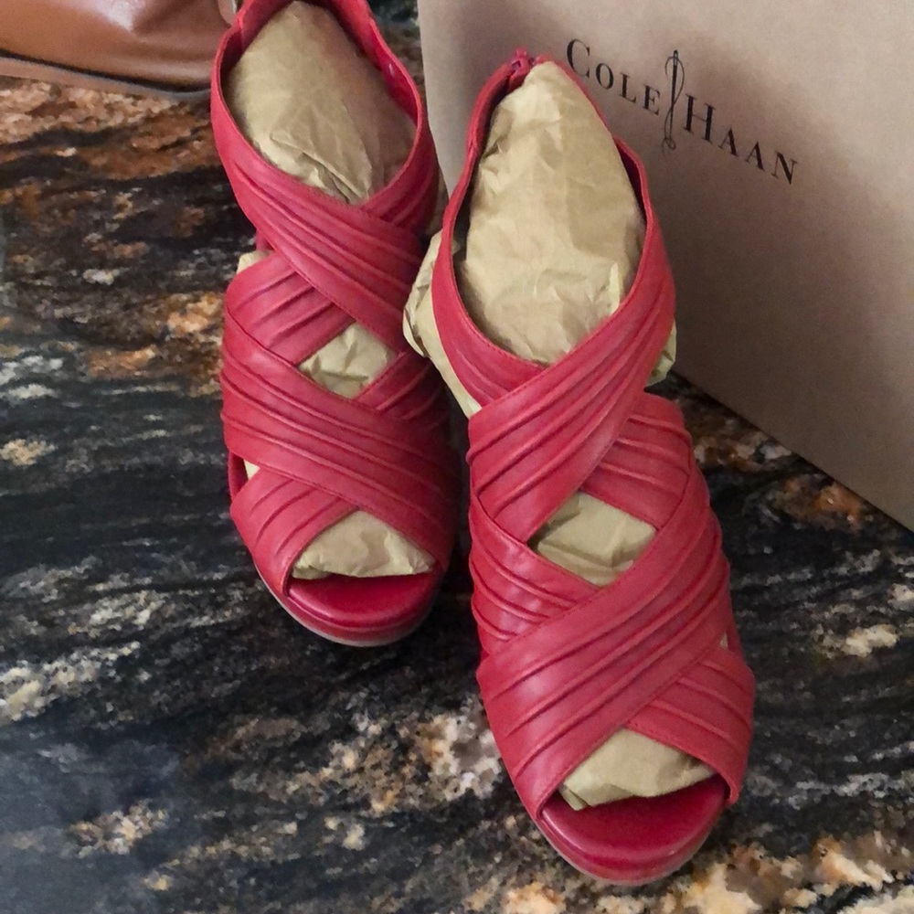 HTF!  Cole Haan leather Shayna Pleat Sandal II